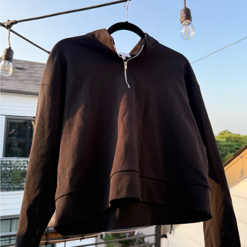 Gianni Bini Black Cropped Quarter Zip